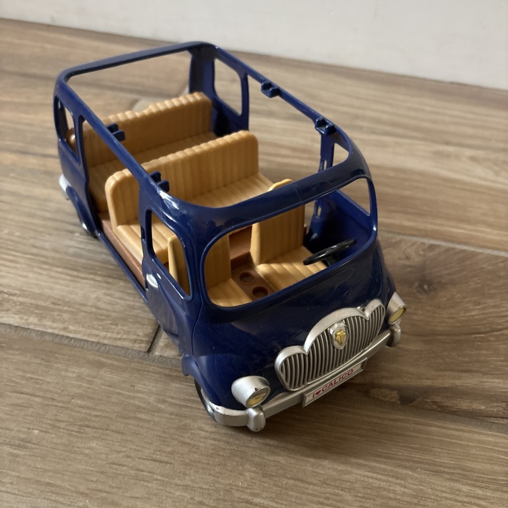 Calico Critters Sylvanian Families Car Seven Seater Blue Van INCOMPLETE